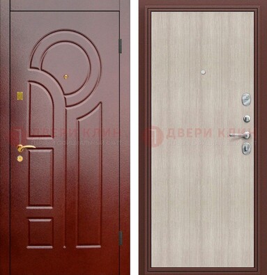 Красная металлическая дверь с МДФ панелями ДМ-368 в Солнечногорске