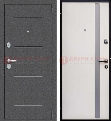 Железная дверь с порошковым напылением и белой МДФ ДП-212 в Солнечногорске