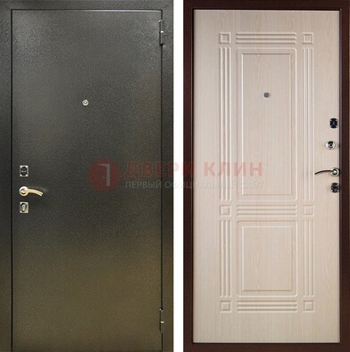 Стальная темно-серая дверь с порошковым напылением и МДФ Белый дуб ДП-277 в Солнечногорске