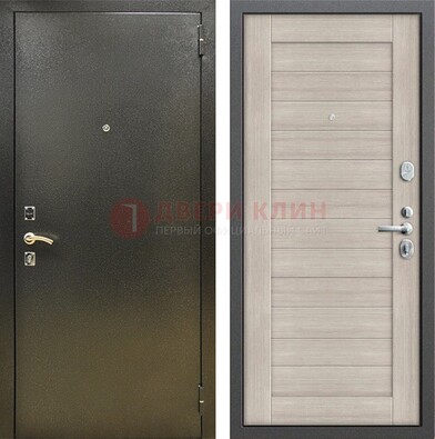 Стальная темно-серая дверь с порошковой отделкой и МДФ панелью ДП-278 в Солнечногорске
