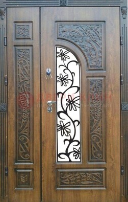 Морозостойкая металлическая парадная дверь ДПР-12 в Солнечногорске