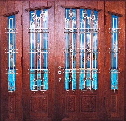 Парадная дверь со вставками из стекла ДПР-55 с шумоизоляцией в Солнечногорске