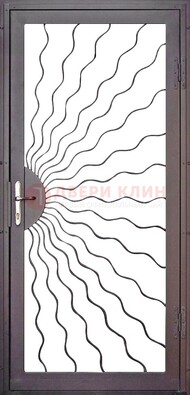 Коричневая железная решетчатая дверь ДР-8 в Солнечногорске