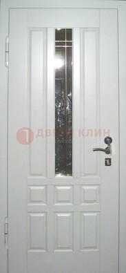 Белая металлическая дверь со стеклом ДС-1 в загородный дом в Солнечногорске