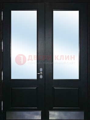 Черная двухстворчатая металлическая дверь со стеклом ДС-25 в Солнечногорске