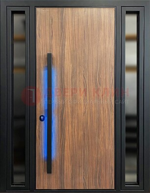 Коричневая металлическая дверь со стеклом ДС-69 в Солнечногорске