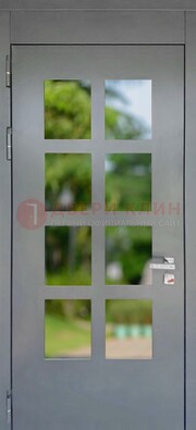 Серая металлическая дверь со стеклом ДС-78 в Солнечногорске