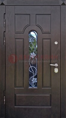 Металлическая дверь со стеклом и ковкой в цвете венге ДСК-142 в Солнечногорске