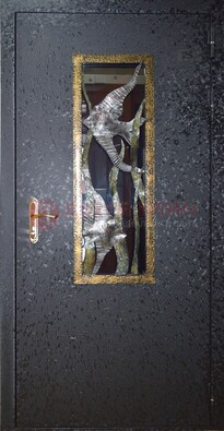 Металлическая дверь со стеклом и ковкой ДСК-82 для крыльца в Солнечногорске