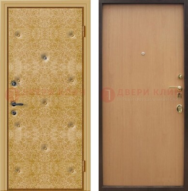 Светлая металлическая дверь с винилискожей ДВ-34 в Солнечногорске