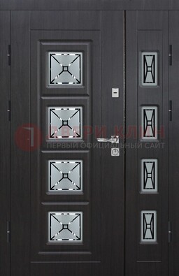 Чёрная двухстворчатая железная дверь с МДФ и витражом ВЖ-35 в Солнечногорске